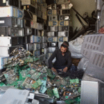 Sampah Elektronik Berbahaya Sekaligus Harta Karun