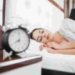 Tidur Cukup Membantu Tubuh Memulihkan Energi Optimal - Tidur merupakan keinginan biologis yang elementer untuk badan orang.