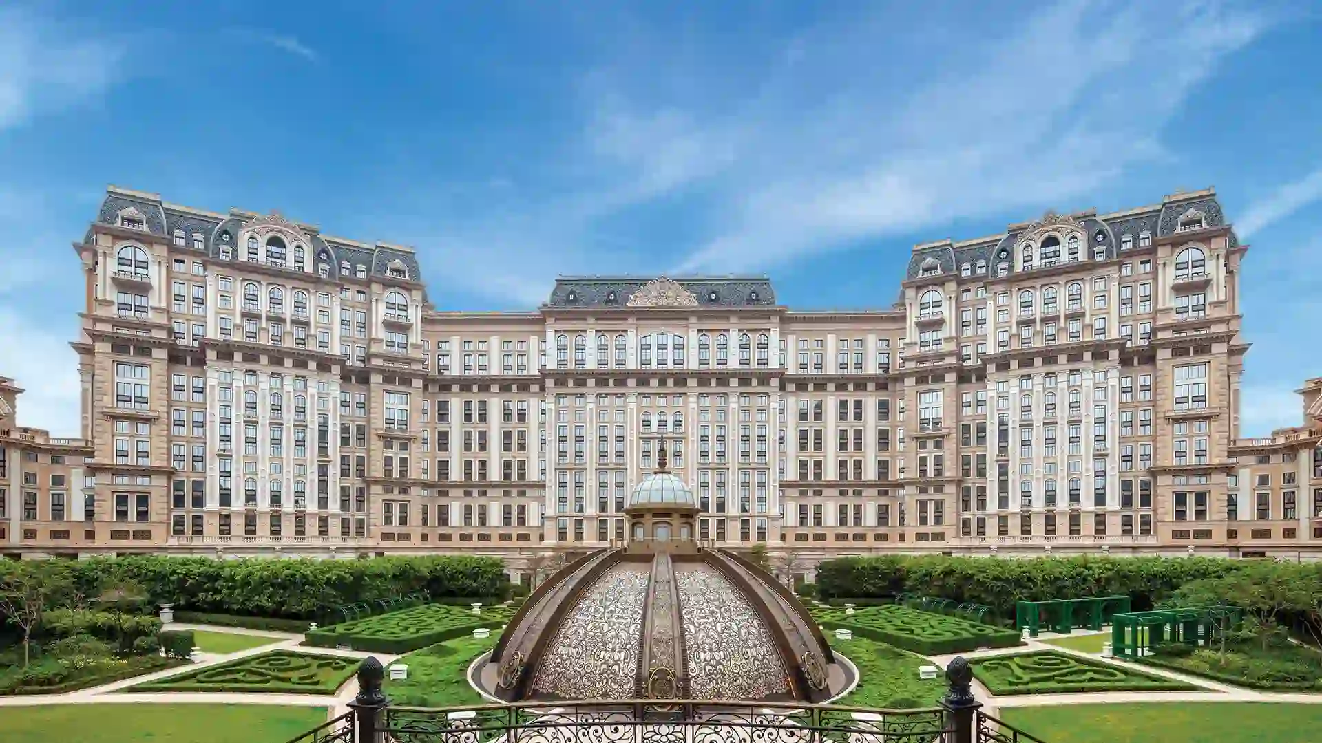 Fitch merevisi prospek SJM Holdings menjadi negatif karena pemulihan Istana Grand Lisboa yang lambat