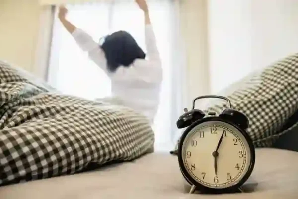 Mengatur Waktu Tidur Membantu Meningkatkan Energi Pagi Hari